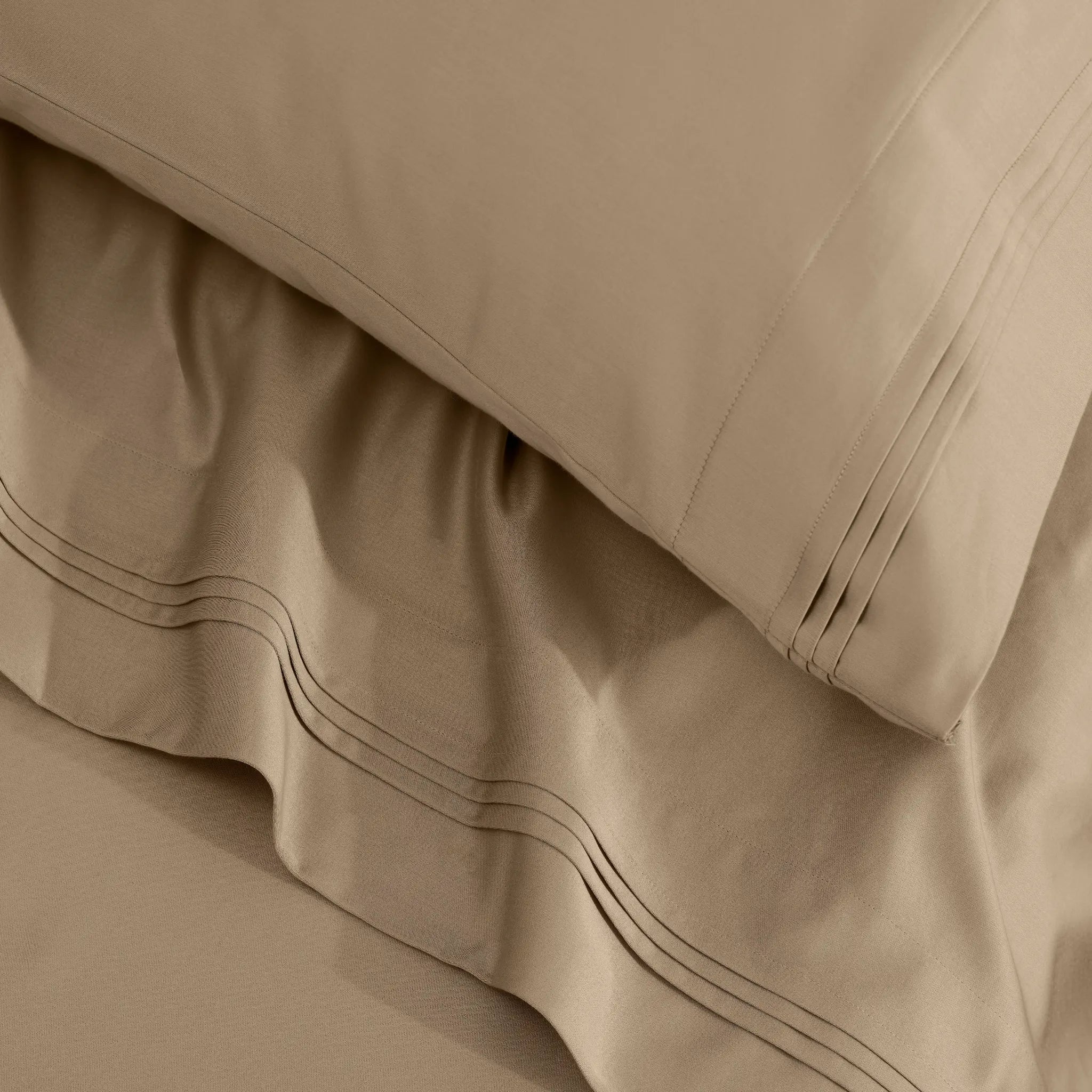 650 Thread Count Egyptian Cotton Solid Pillowcase Set - Blue Nile Mills