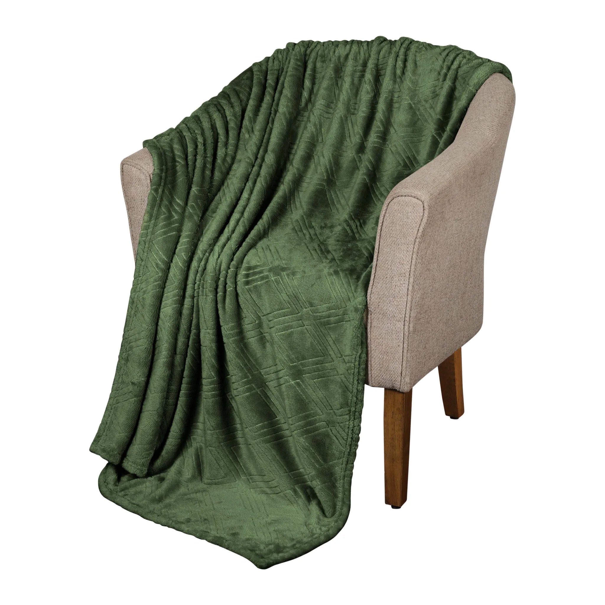 Alaska Diamond Plush Fleece Ultra-Soft Blanket