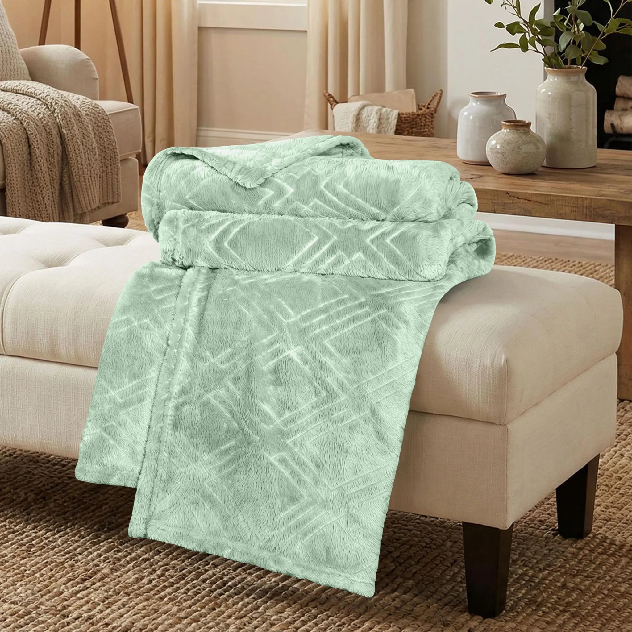 Alaska Diamond Plush Fleece Ultra-Soft Blanket