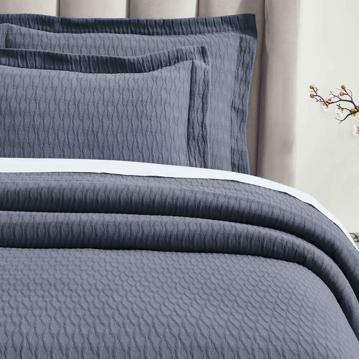 Calvert Cotton Medium Weight Geometric Matelasse Bedspread Set