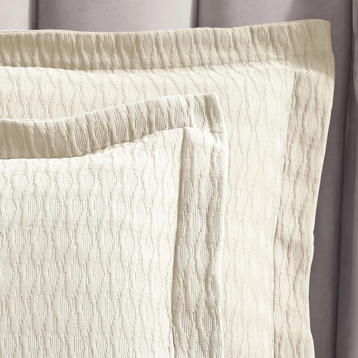 Calvert Cotton Medium Weight Geometric Matelasse Bedspread Set