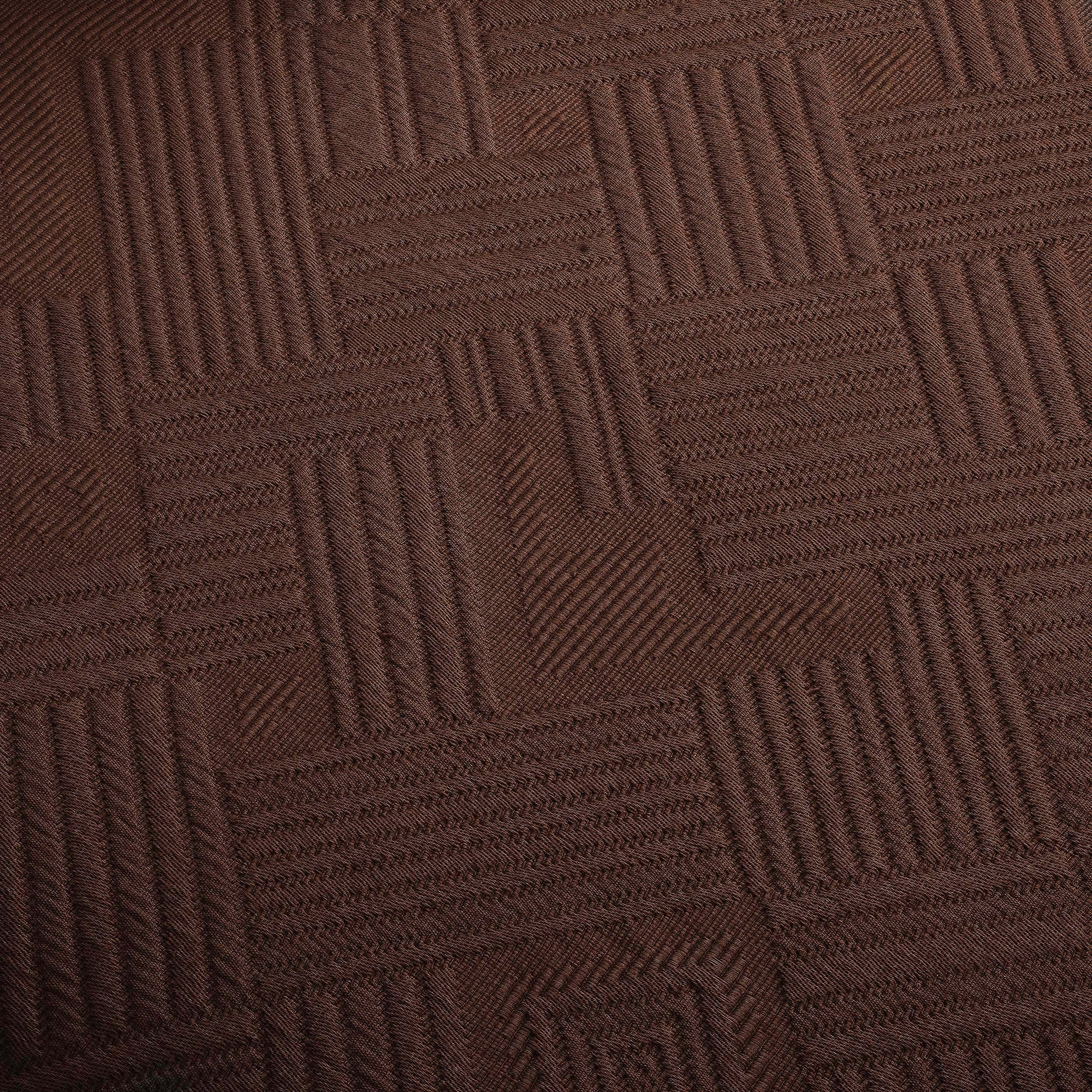 Geometric Fret Cotton Jacquard Matelasse Scalloped Bedspread Set - Blue Nile Mills