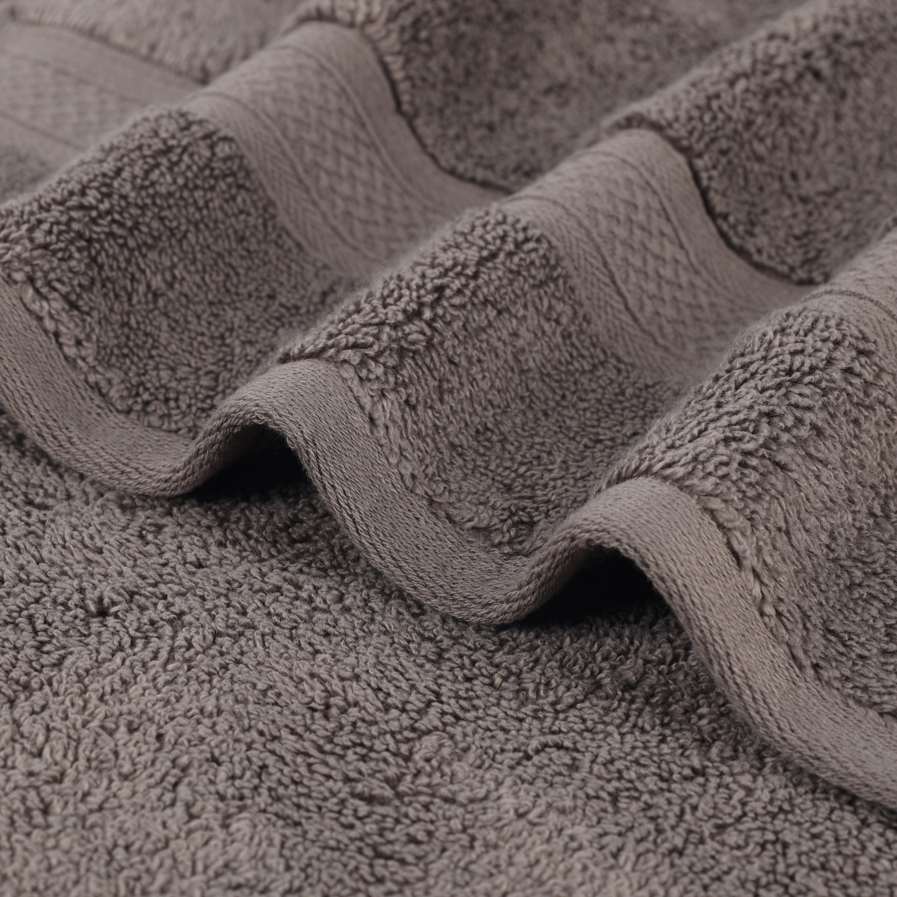 Zero Twist Cotton Solid & Jacquard Elegant Chevron Bath Towel Set of 4 - Blue Nile Mills