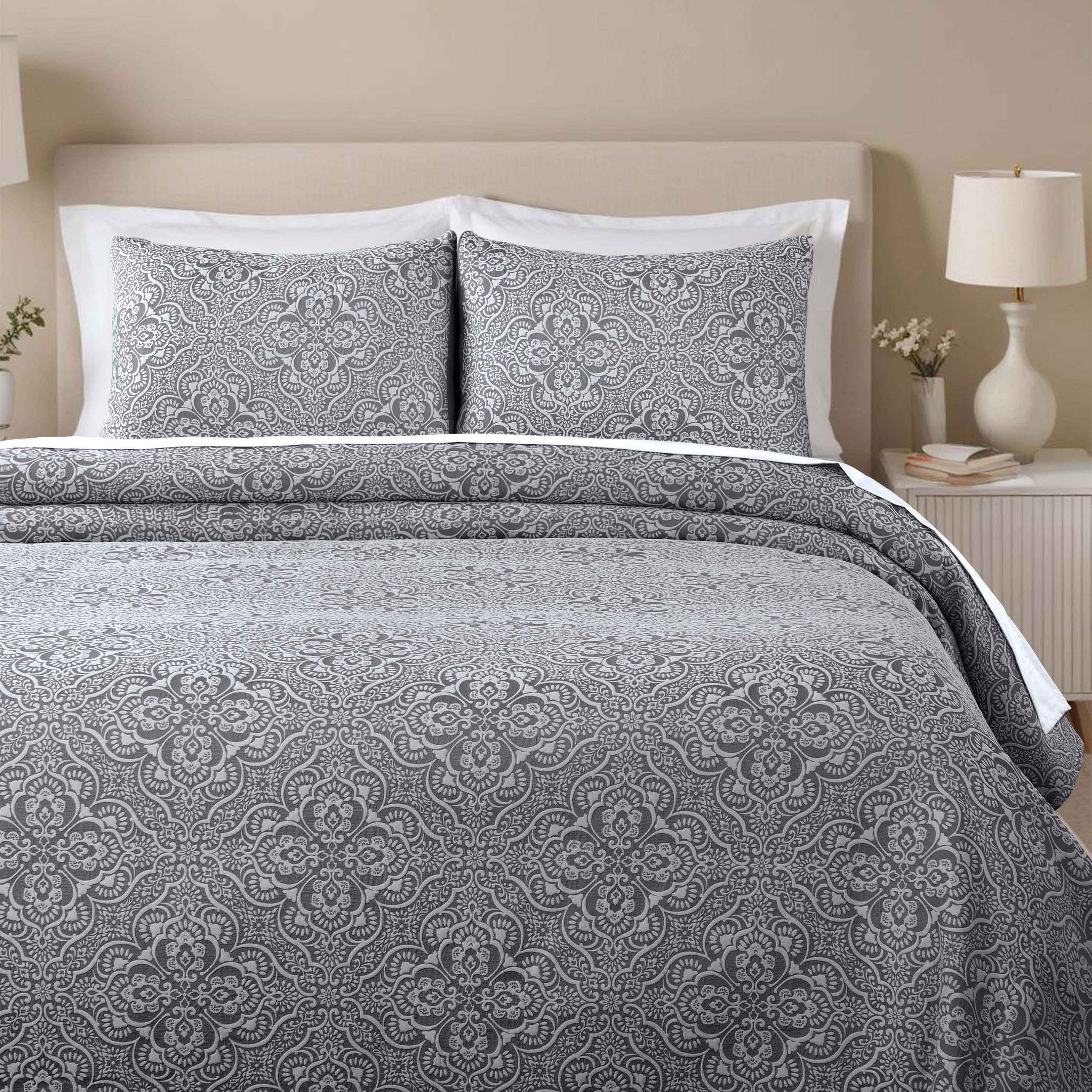 Enzy Medium Weight Floral Matelasse Bedspread and Sham Set - Blue Nile Mills