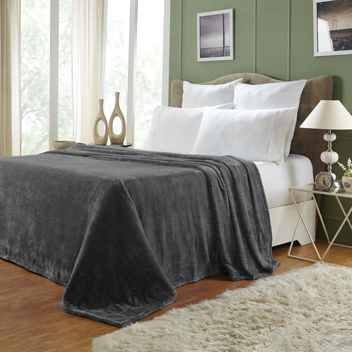 Fleece Plush Medium Weight Fluffy Soft Decorative Solid Blanket - Charcoal