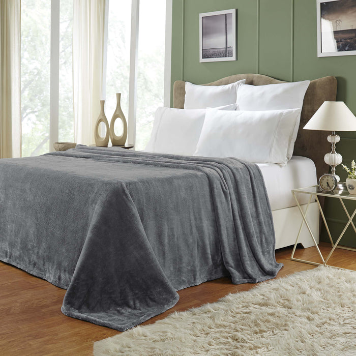 Fleece Plush Medium Weight Fluffy Soft Decorative Solid Blanket - Silver