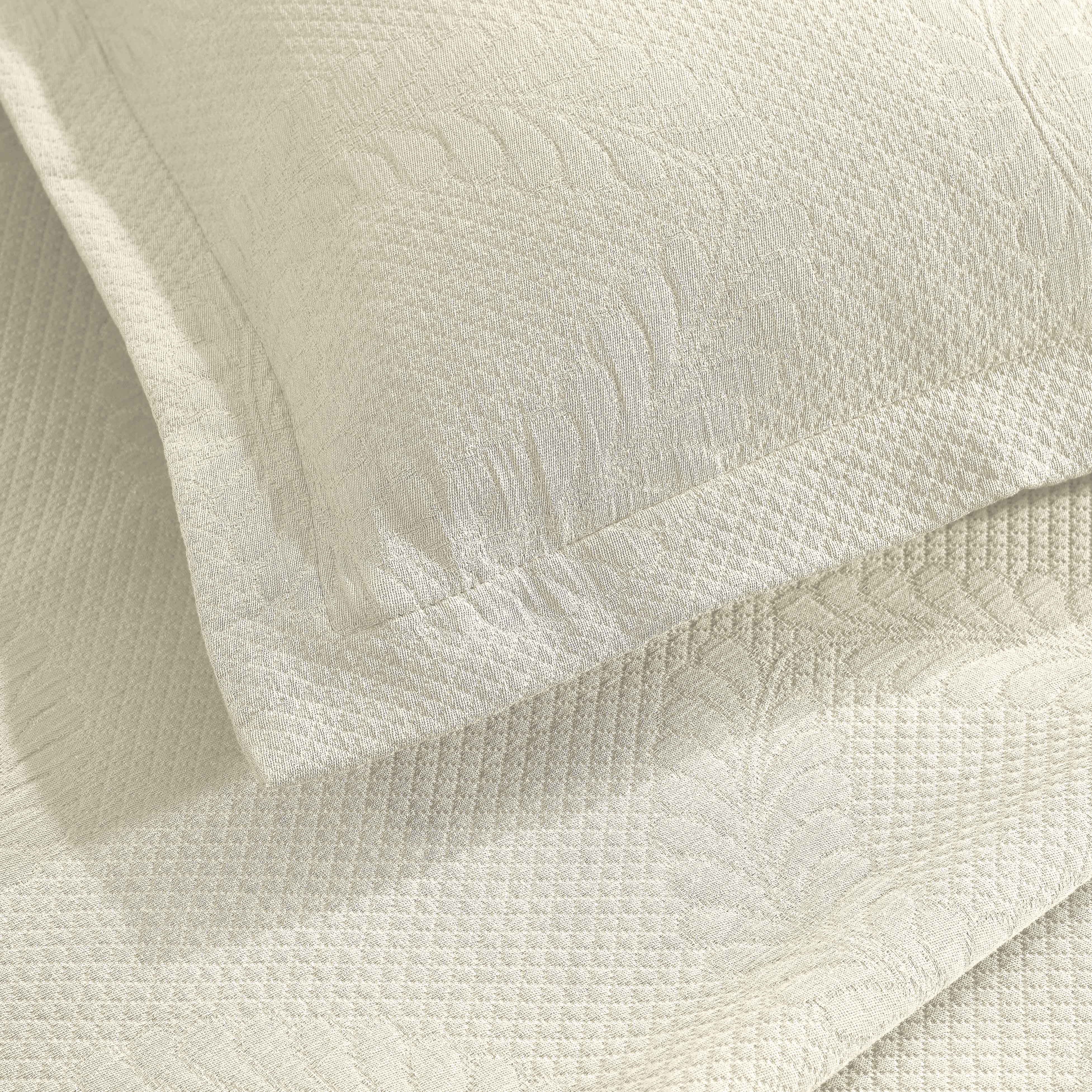 Peploi Cotton Medium Weight Matelasse Bedspread and Sham Set - Blue Nile Mills