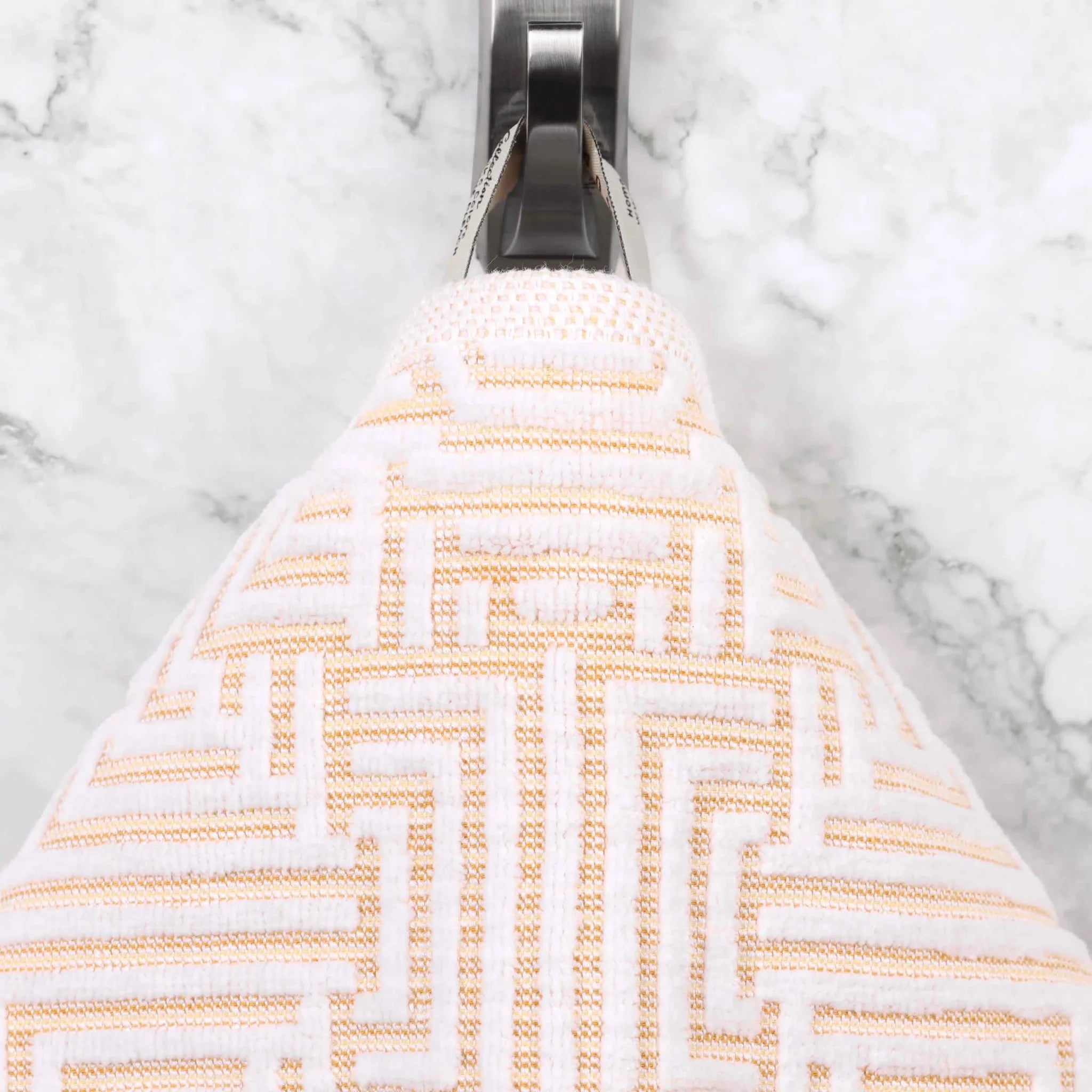 BNM Jasper Cotton Geometric Jacquard Plush Bath Towel Set 2-Piece
