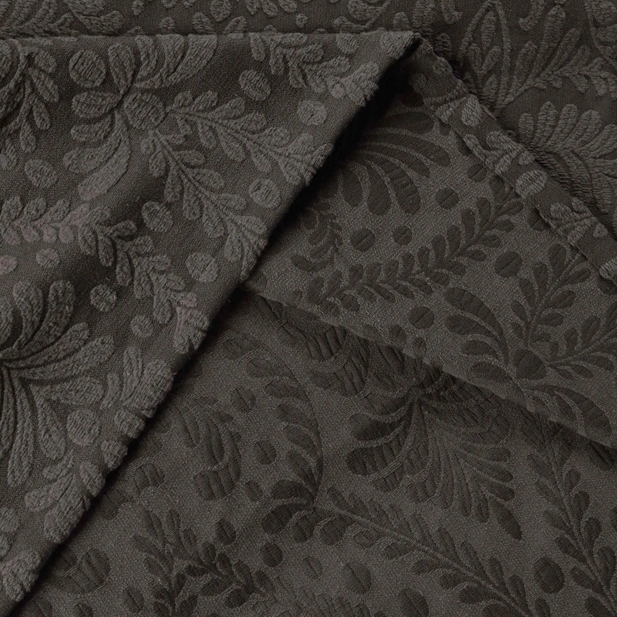 Aspen Cotton Blend Jacquard Woven Floral Scalloped Edges Bedspread Set