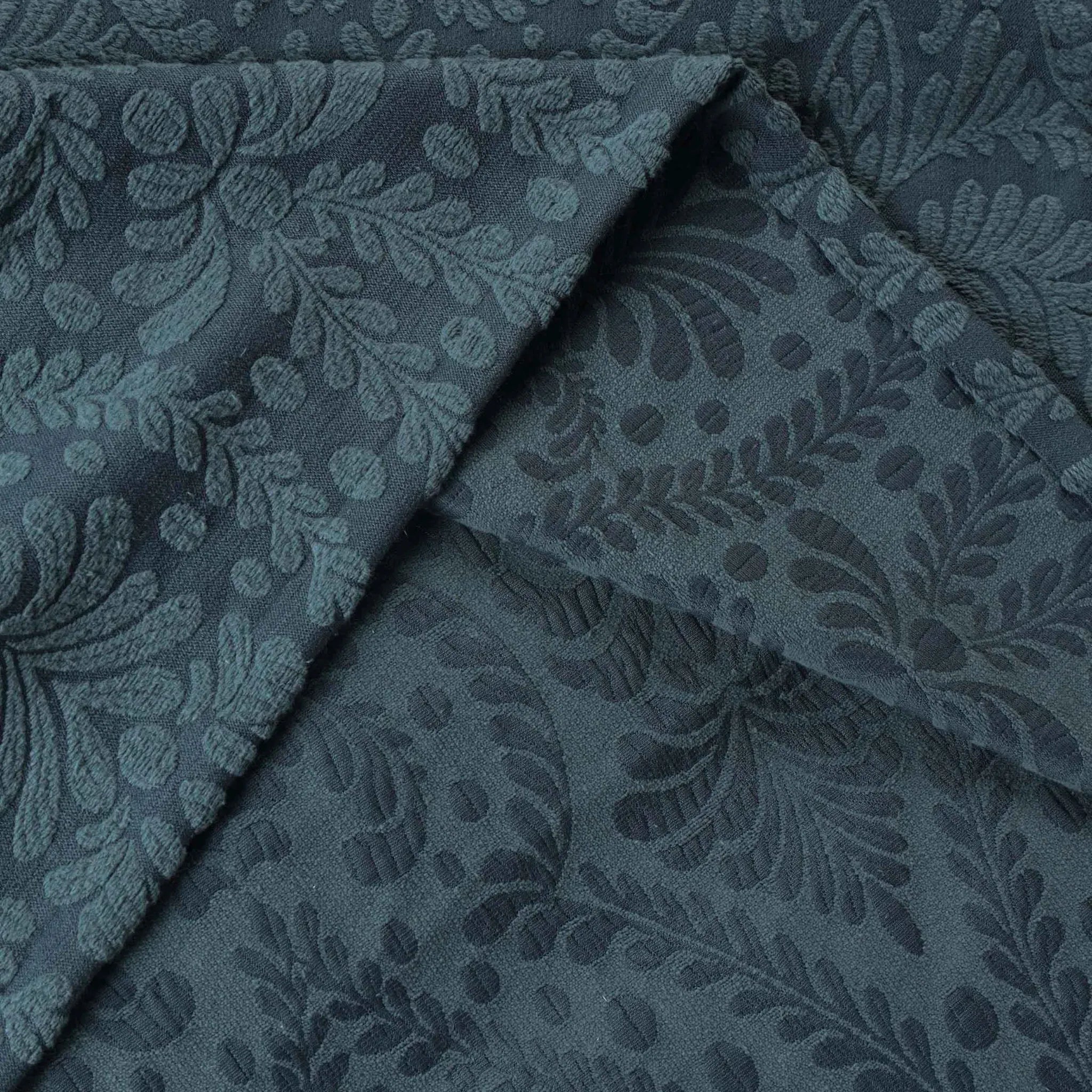 Aspen Cotton Blend Jacquard Woven Floral Scalloped Edges Bedspread Set