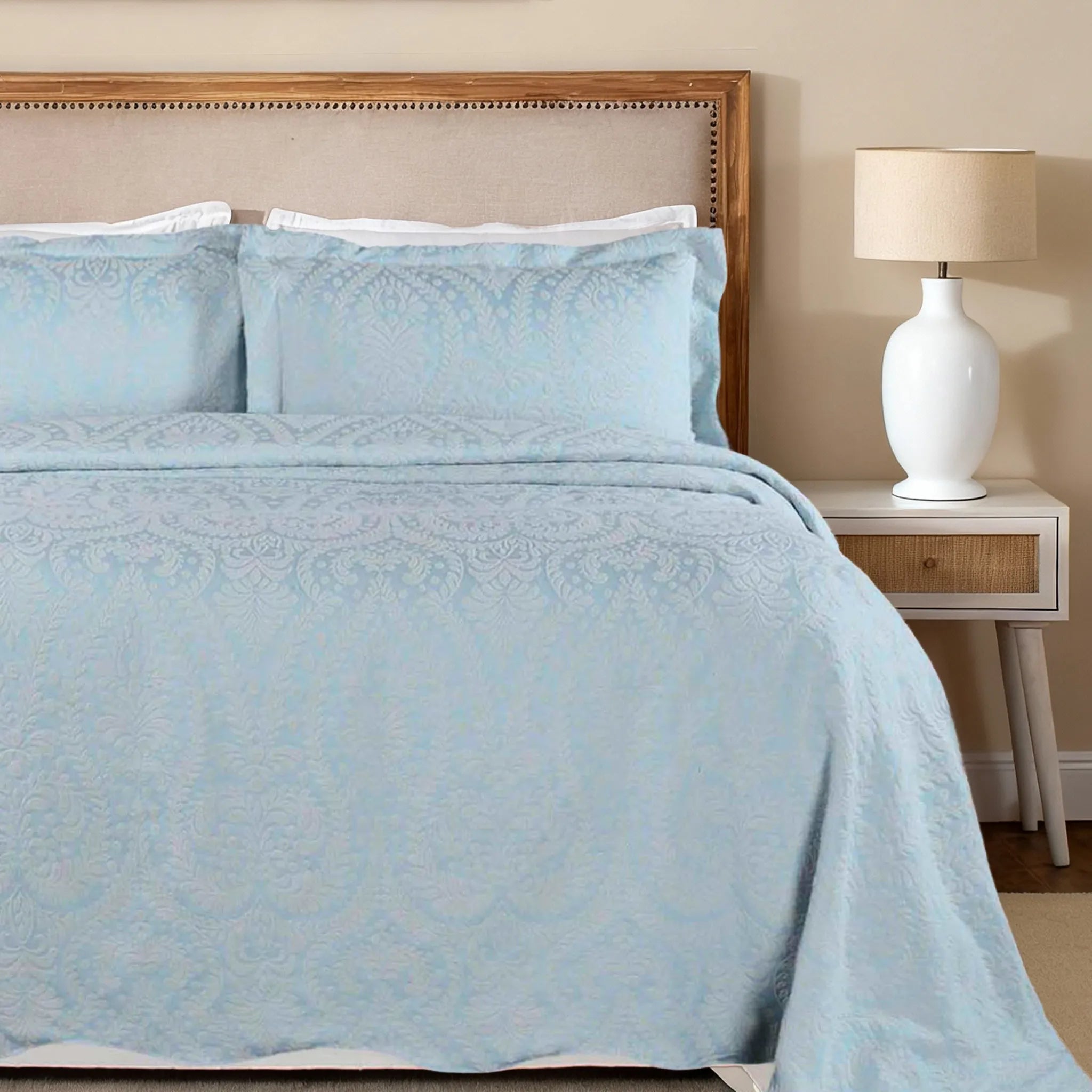 Aspen Cotton Blend Jacquard Woven Floral Scalloped Edges Bedspread Set