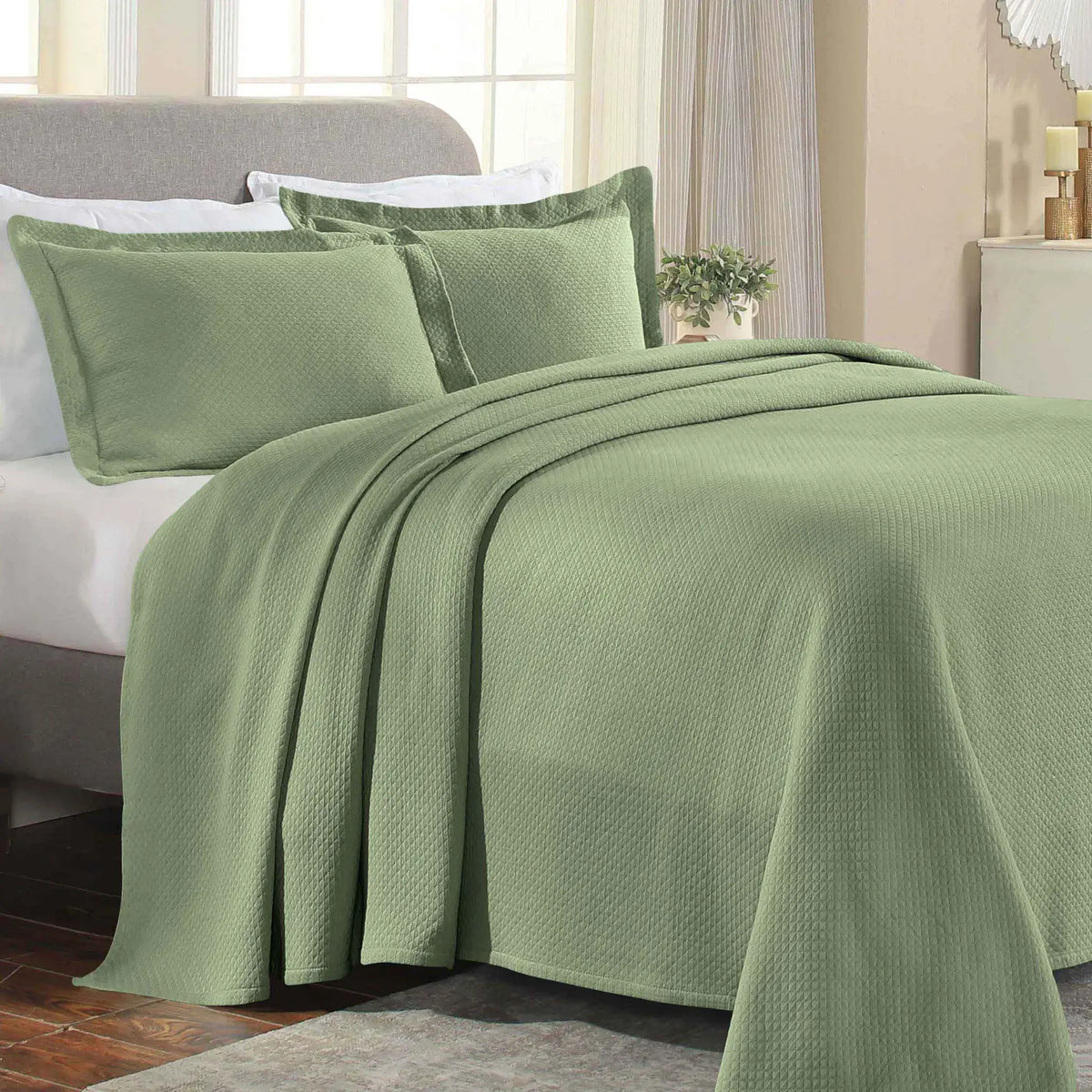 Jacquard Matelassé Cotton Diamond Solitaire Bedspread Set