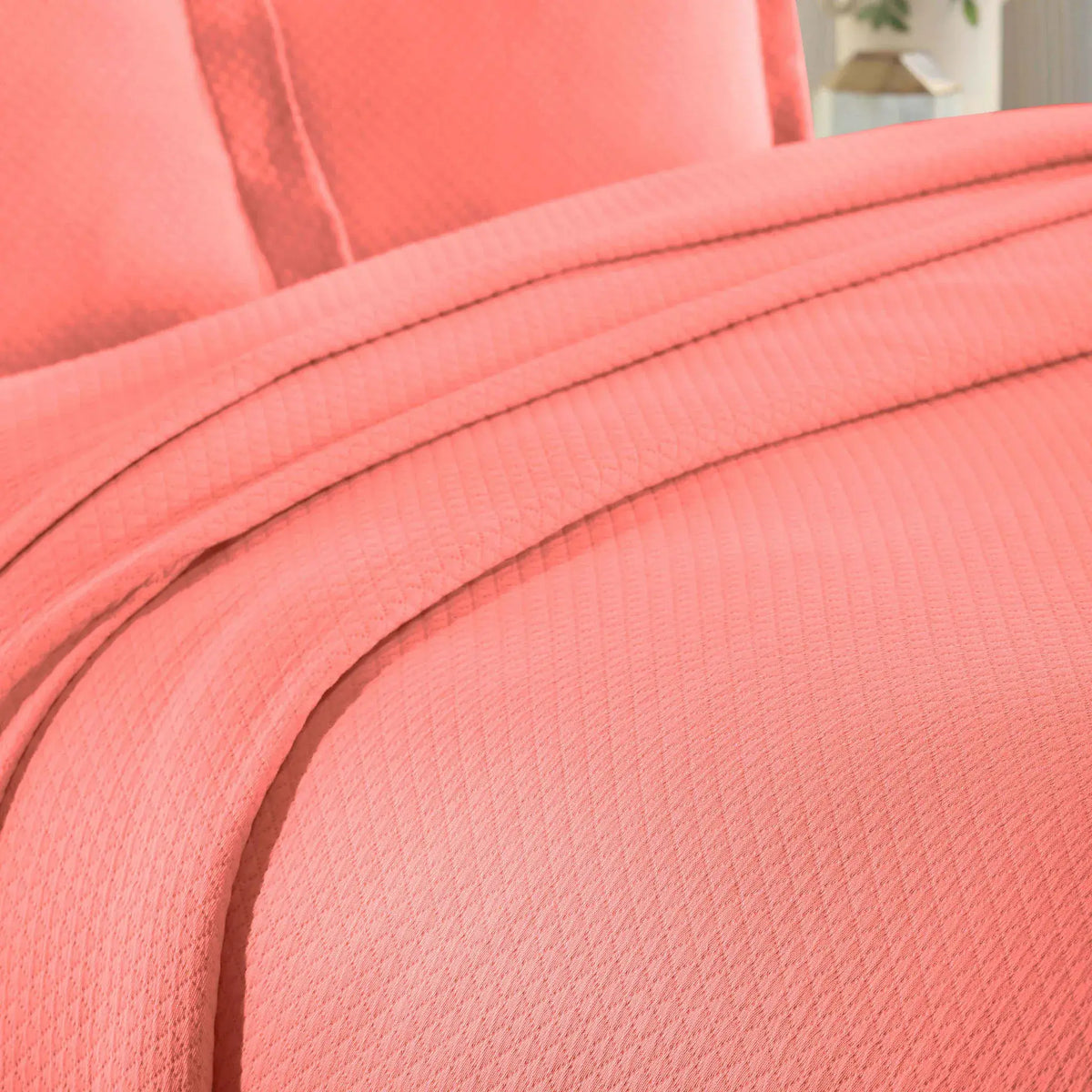 Jacquard Matelassé Cotton Diamond Solitaire Bedspread Set