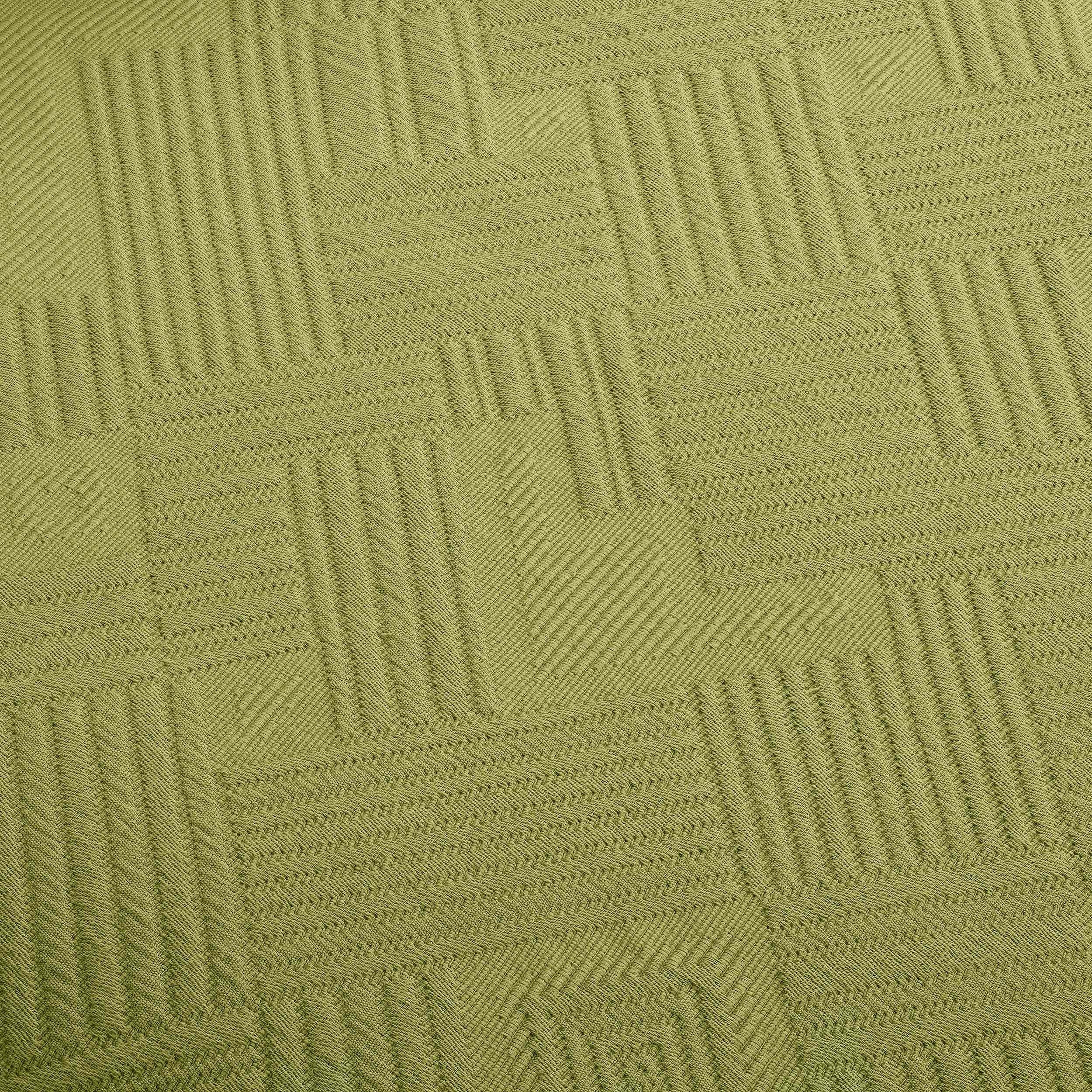 Geometric Fret Cotton Jacquard Matelasse Scalloped Bedspread Set - Blue Nile Mills