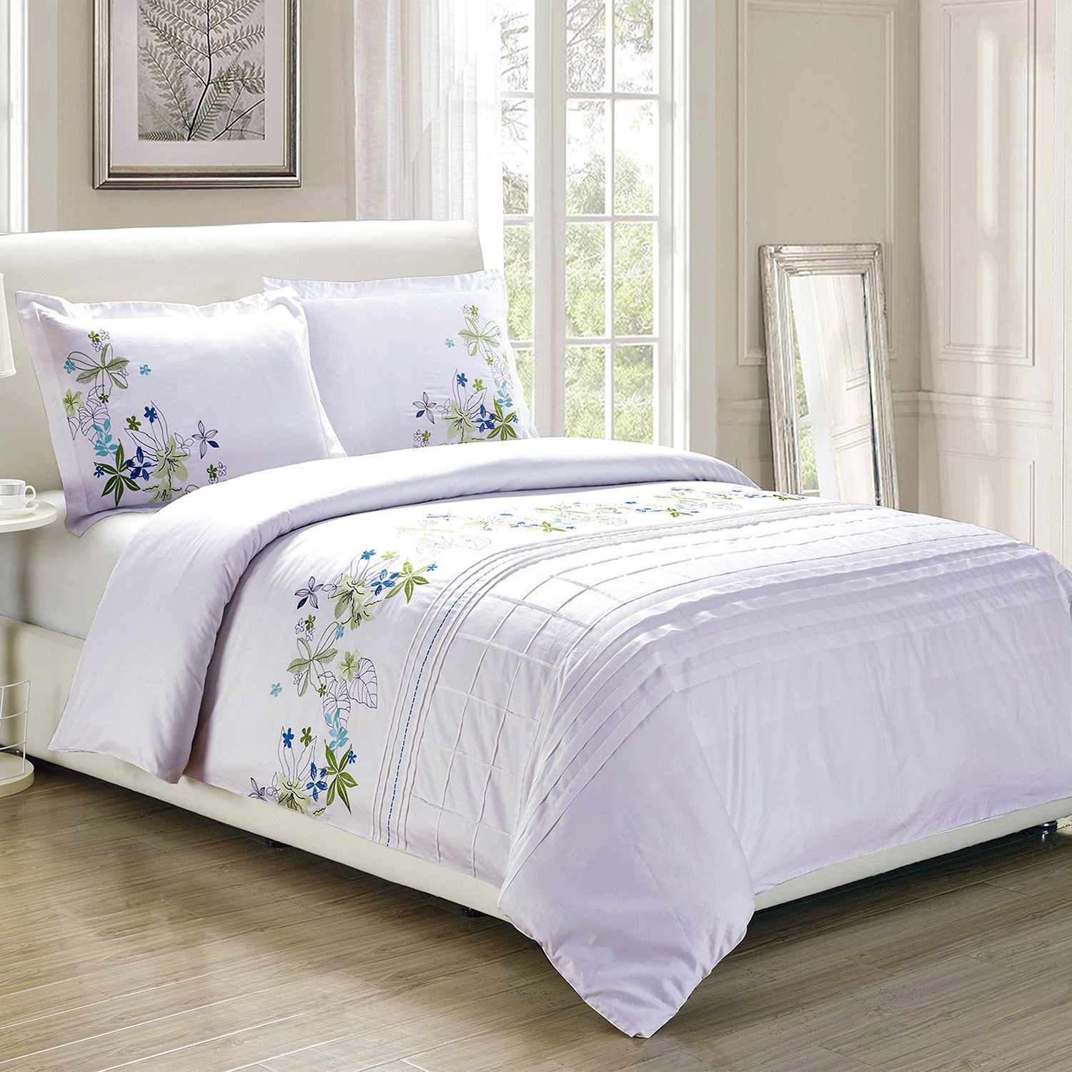 Spring Blooms Cotton Embroidered Floral 3-Piece Duvet Cover Set - Blue Nile Mills