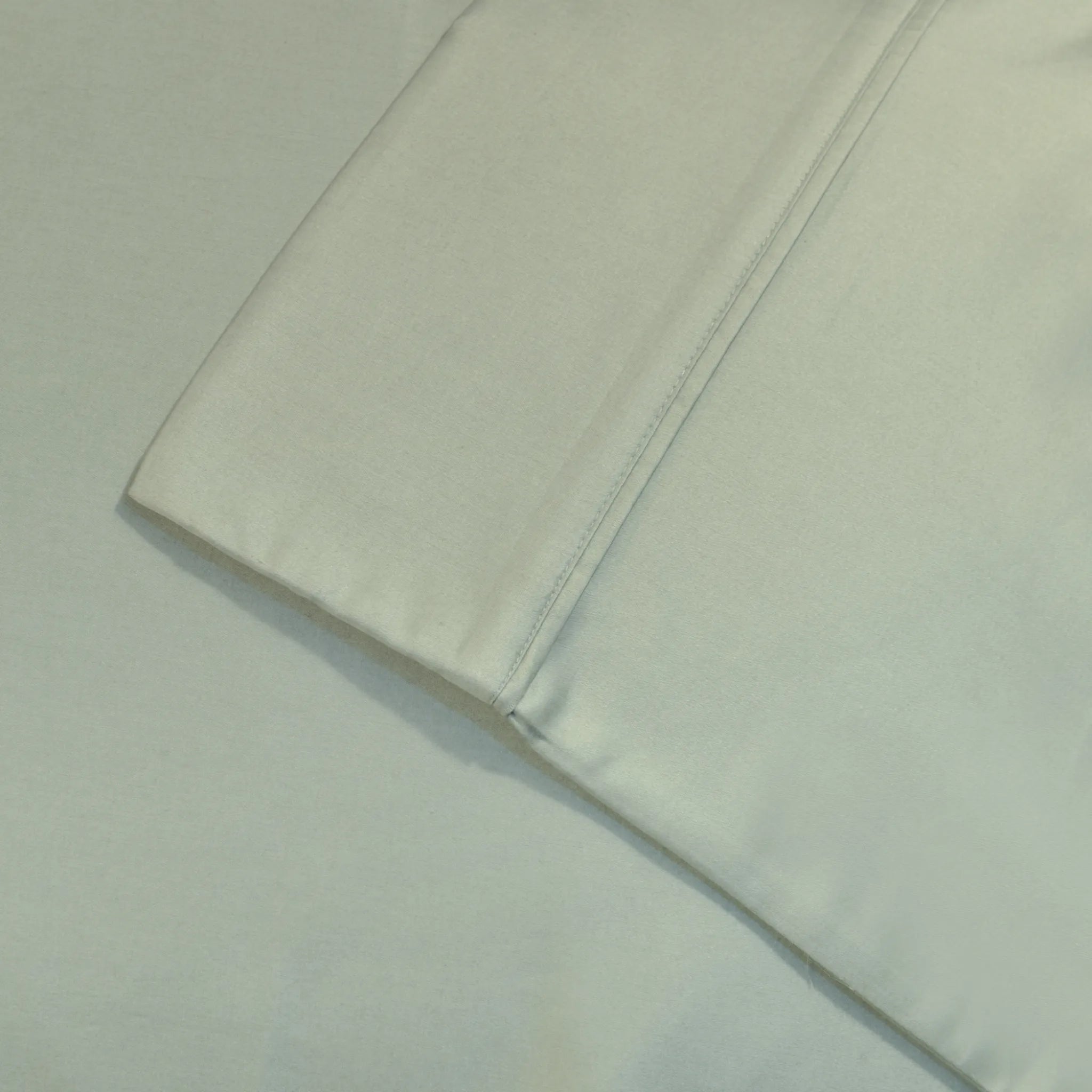 700 Thread Count Egyptian Cotton Solid Pillowcase Set - Blue Nile Mills