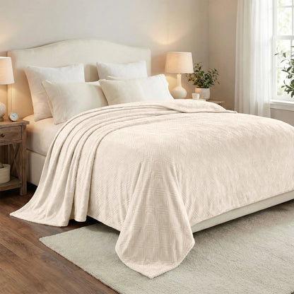 Alaska Diamond Plush Fleece Ultra-Soft Blanket