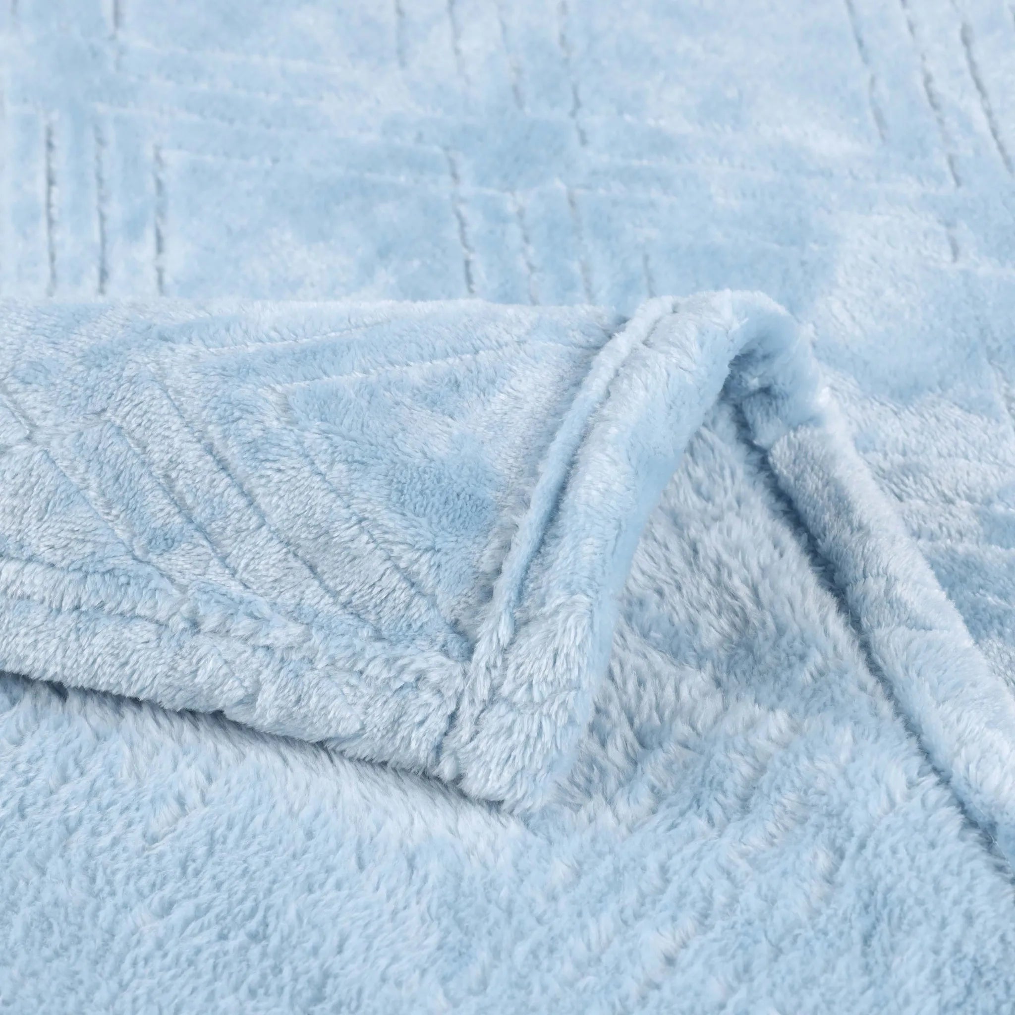 Alaska Diamond Plush Fleece Ultra-Soft Blanket
