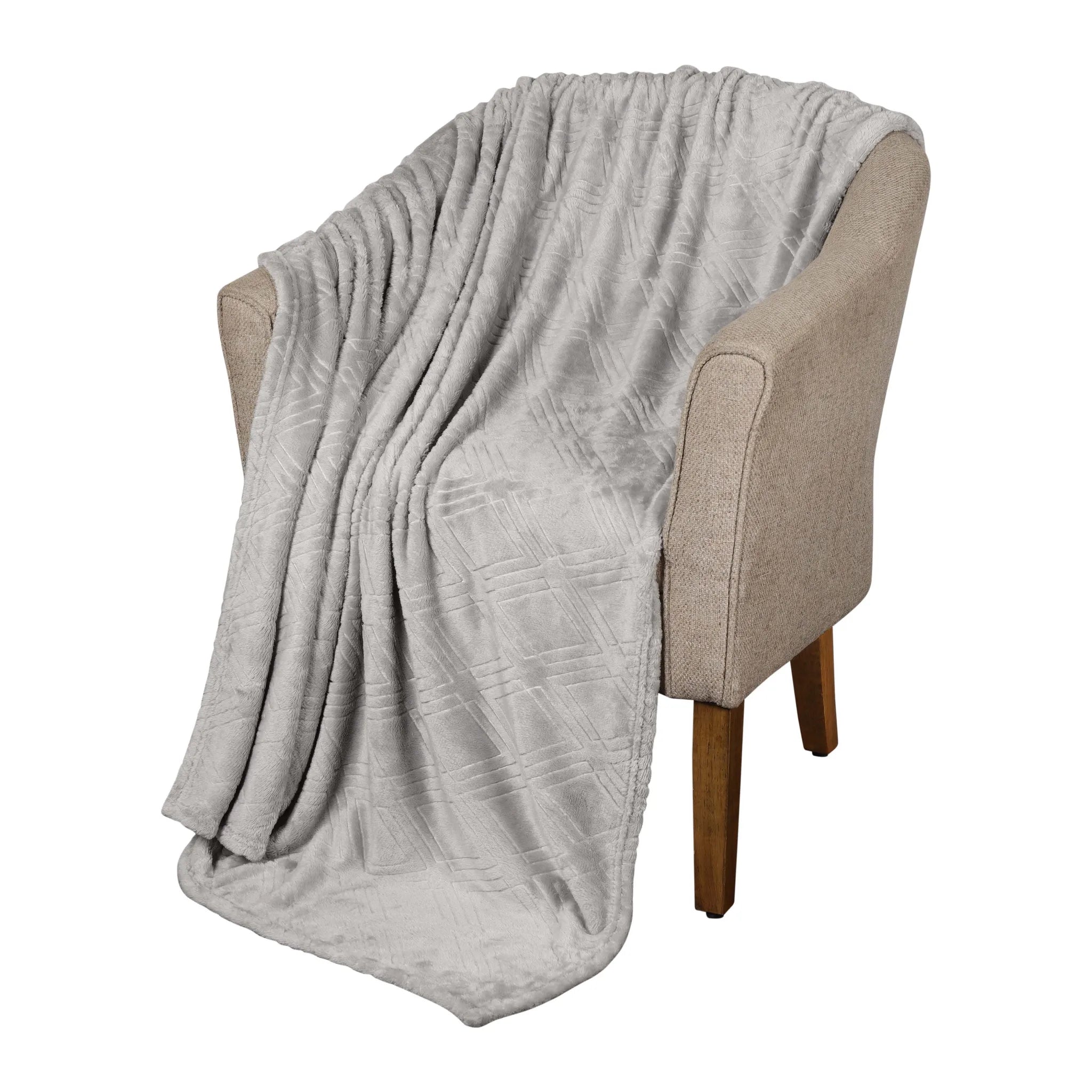 Alaska Diamond Plush Fleece Ultra-Soft Blanket
