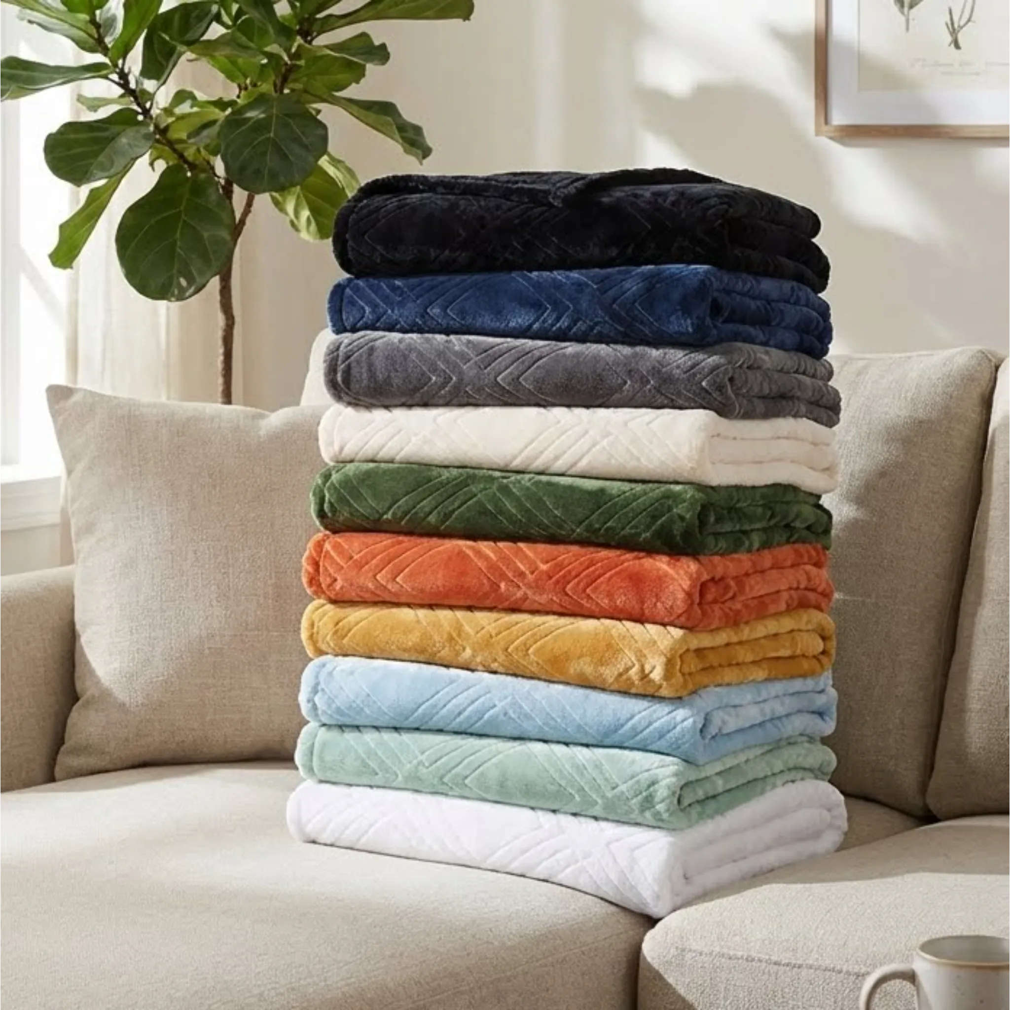 Alaska Diamond Plush Fleece Ultra-Soft Blanket