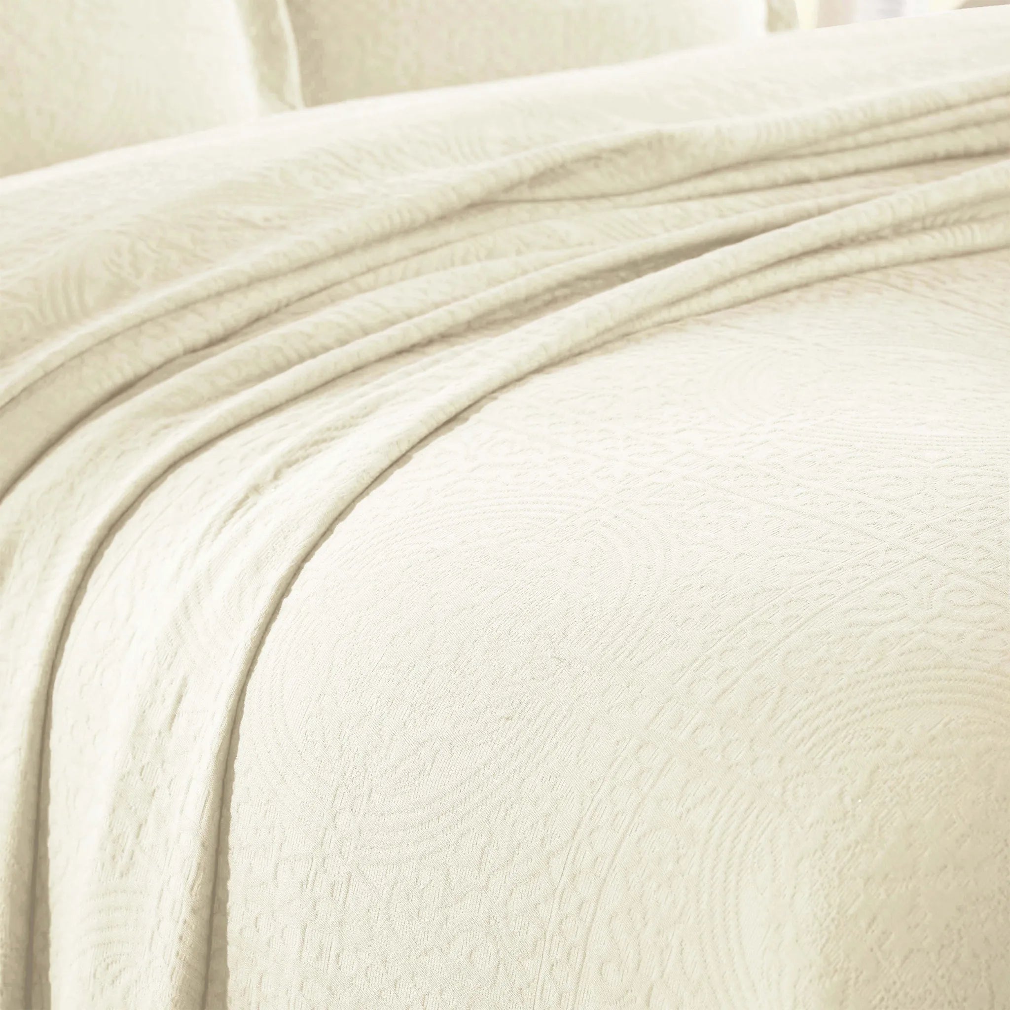 100% Cotton Jacquard Matelassé Fleur De Lis Bedspread Set - Blue Nile Mills