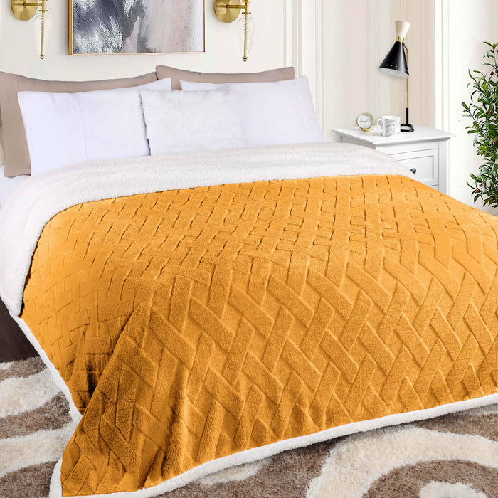 Nuuk Reversible Jacquard Lattice Plush Sherpa Fleece Blanket