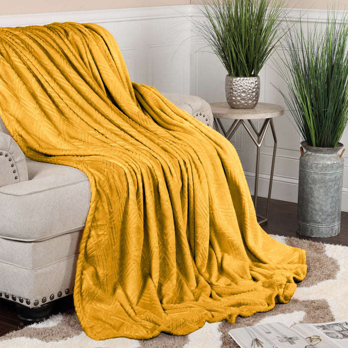 Alaska Diamond Plush Fleece Ultra-Soft Blanket