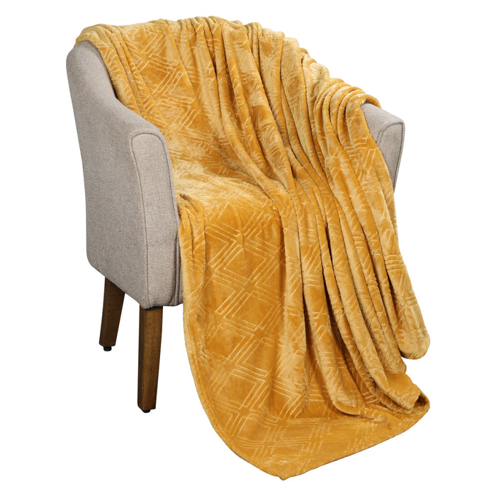 Alaska Diamond Plush Fleece Ultra-Soft Blanket