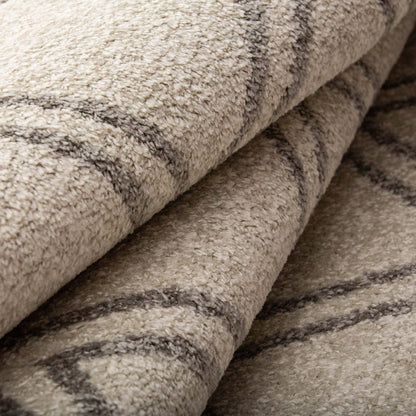 Hanleigh Diamond Geometric Lattice Indoor Area Rug Or Runner Rug - Blue Nile Mills