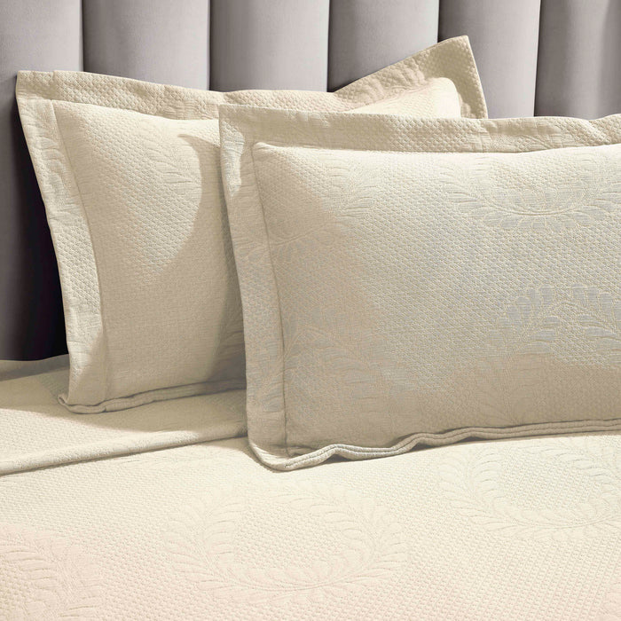 Peploi Cotton Medium Weight Matelasse Bedspread and Sham Set