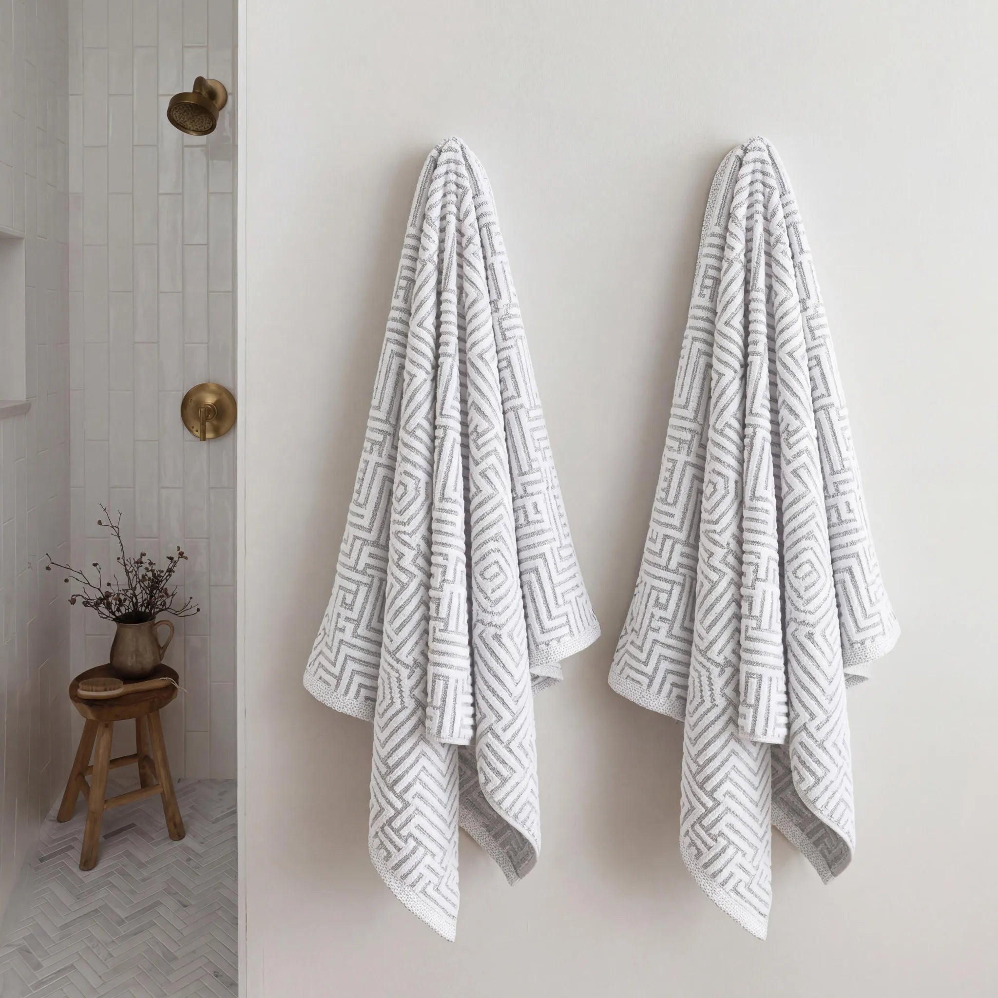 BNM Jasper Cotton Geometric Jacquard Plush Bath Towel Set 2-Piece
