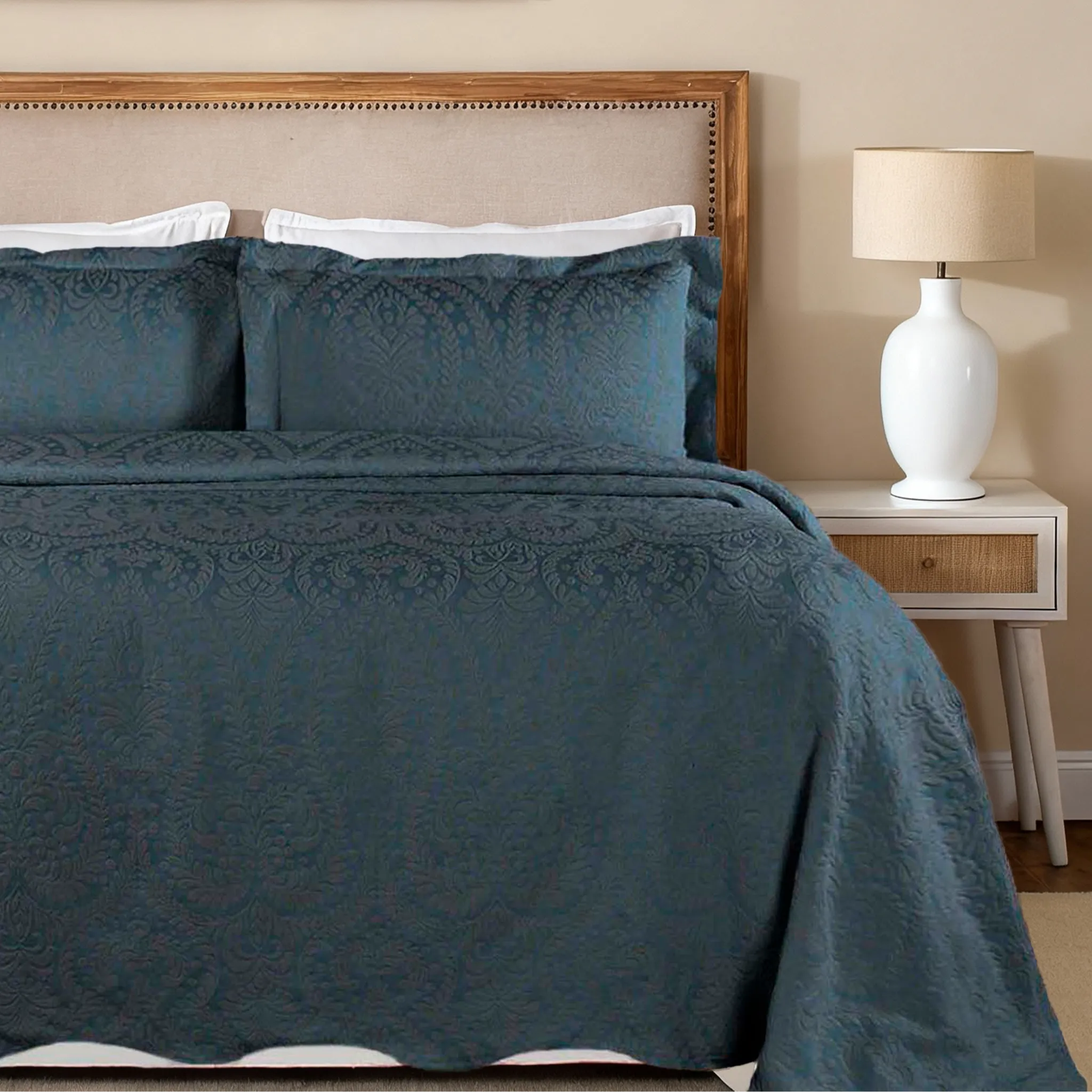 Aspen Cotton Blend Jacquard Woven Floral Scalloped Edges Bedspread Set