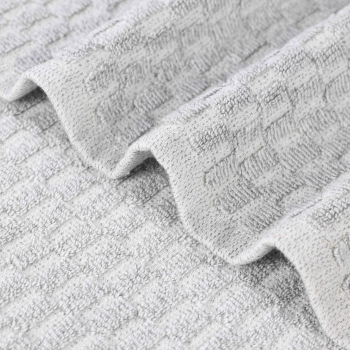 Juno Cotton Blend Medium Weight Checkered Border Bath Towels, Set of 2