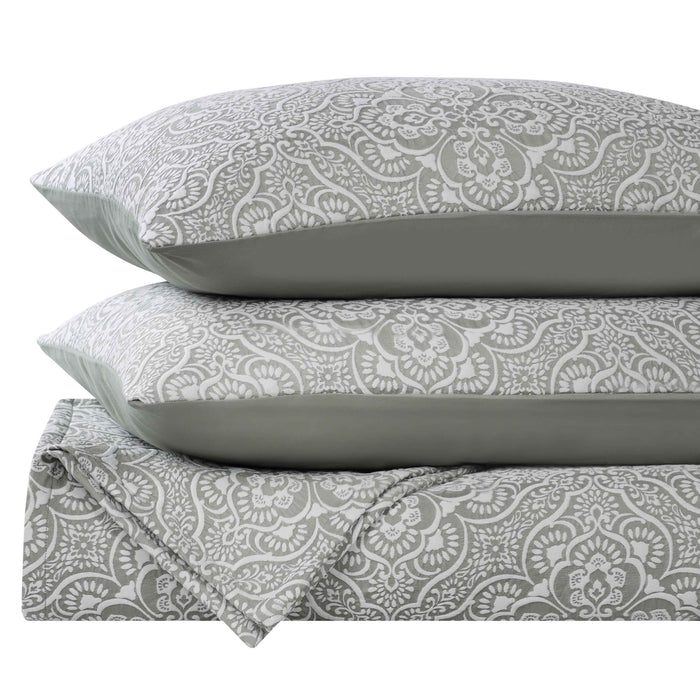 Enzy Medium Weight Floral Matelasse Bedspread and Sham Set