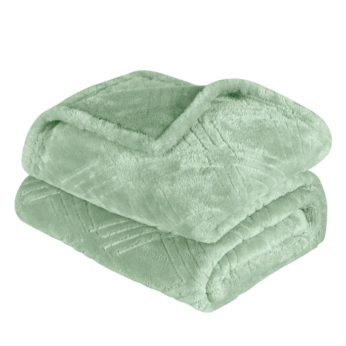 Alaska Diamond Plush Fleece Ultra-Soft Blanket