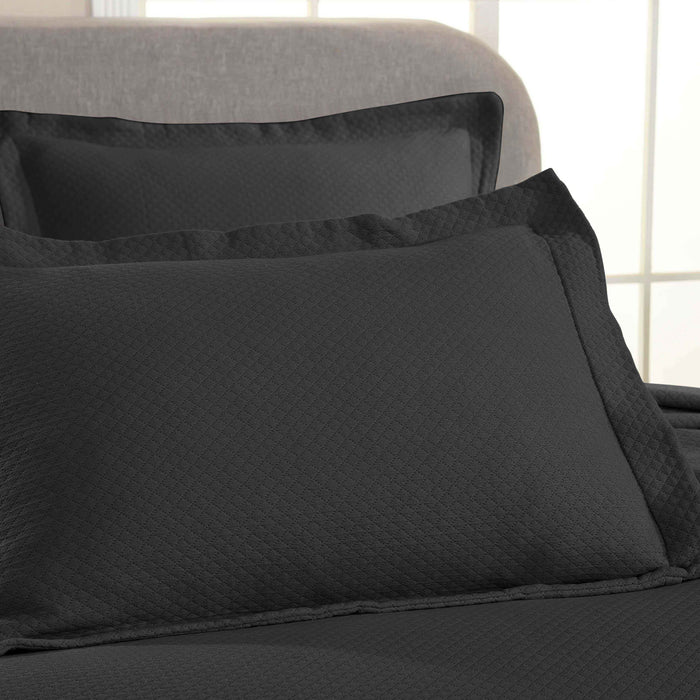Jacquard Matelassé Cotton Diamond Solitaire Bedspread Set - Black