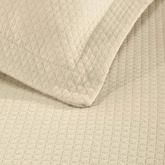 Jacquard Matelassé Cotton Diamond Solitaire Bedspread Set - Ivory