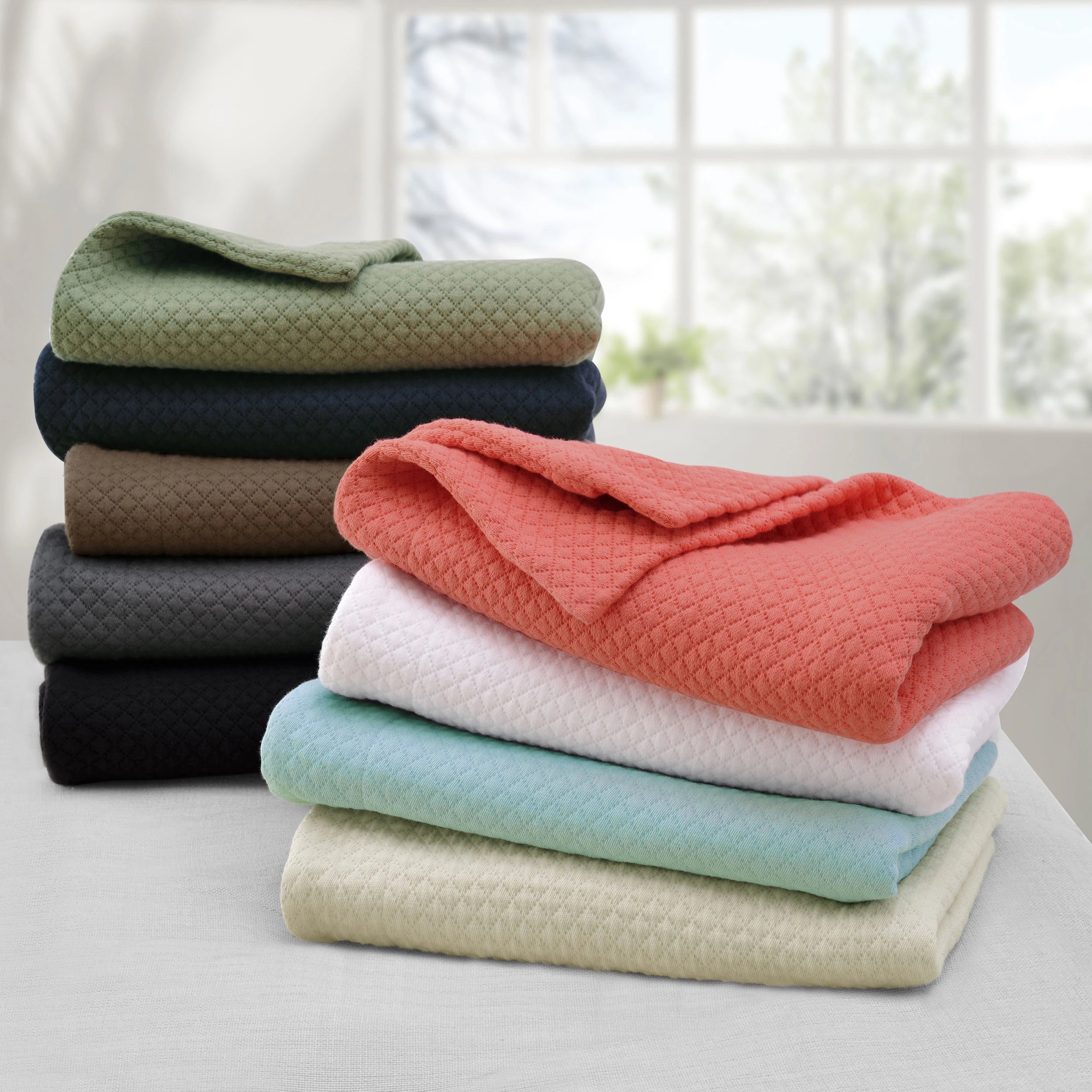 Jacquard Matelassé Cotton Diamond Solitaire Bedspread Set