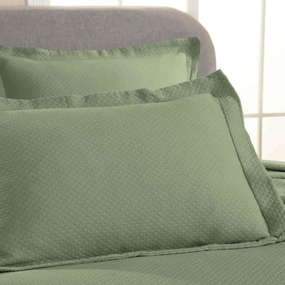 Jacquard Matelassé Cotton Diamond Solitaire Bedspread Set