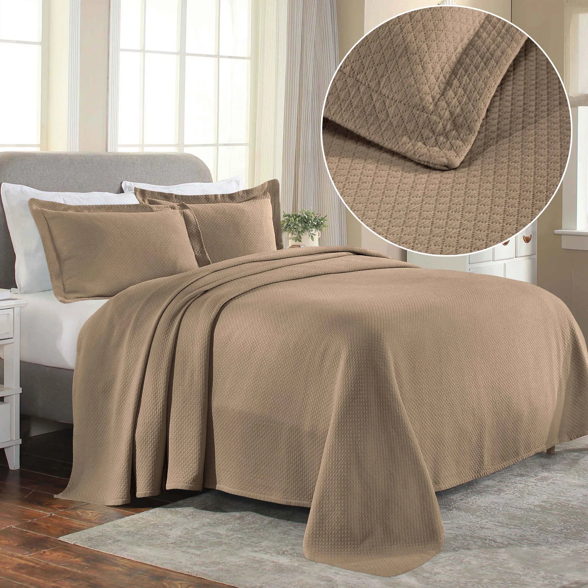 Jacquard Matelassé Cotton Diamond Solitaire Bedspread Set