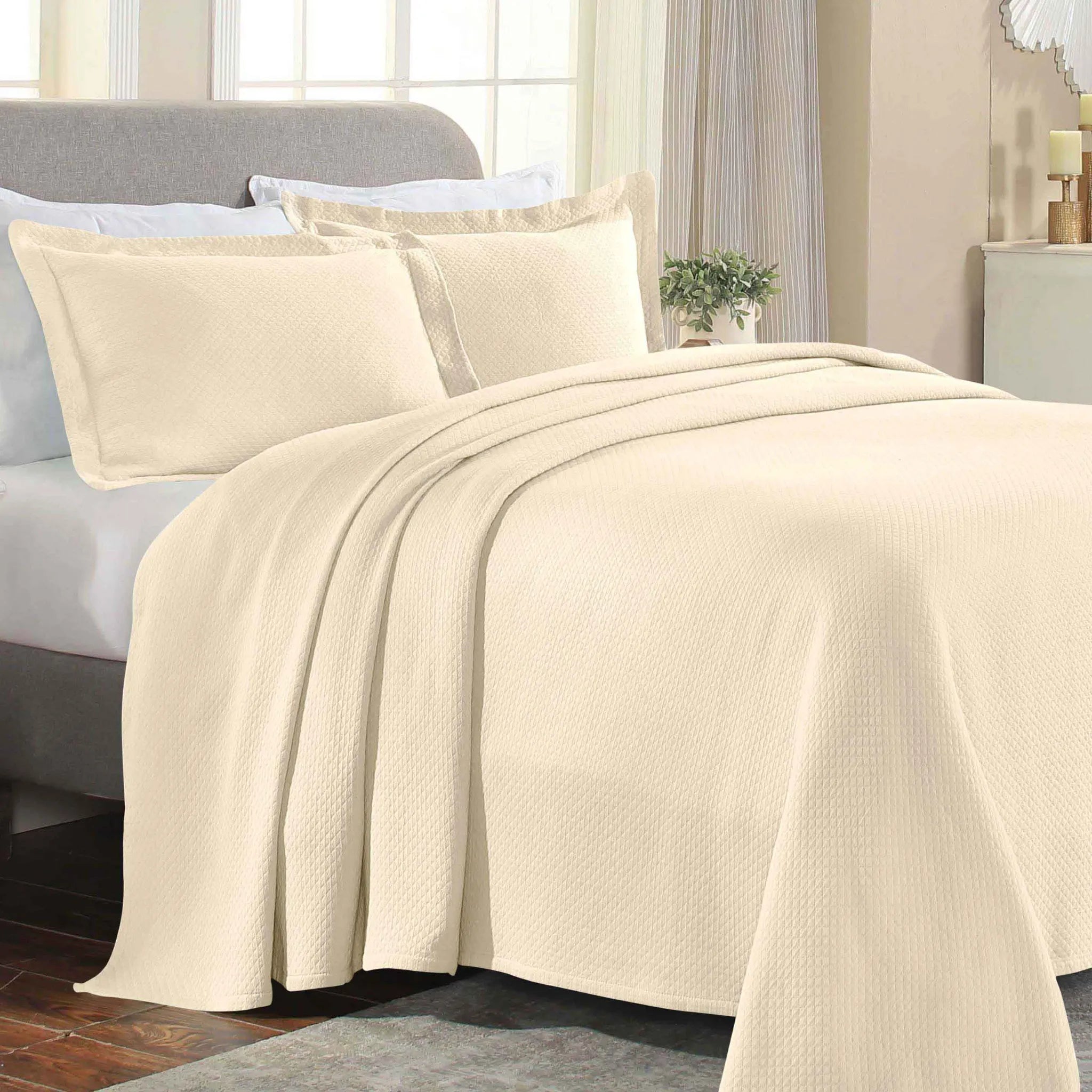 Jacquard Matelassé Cotton Diamond Solitaire Bedspread Set