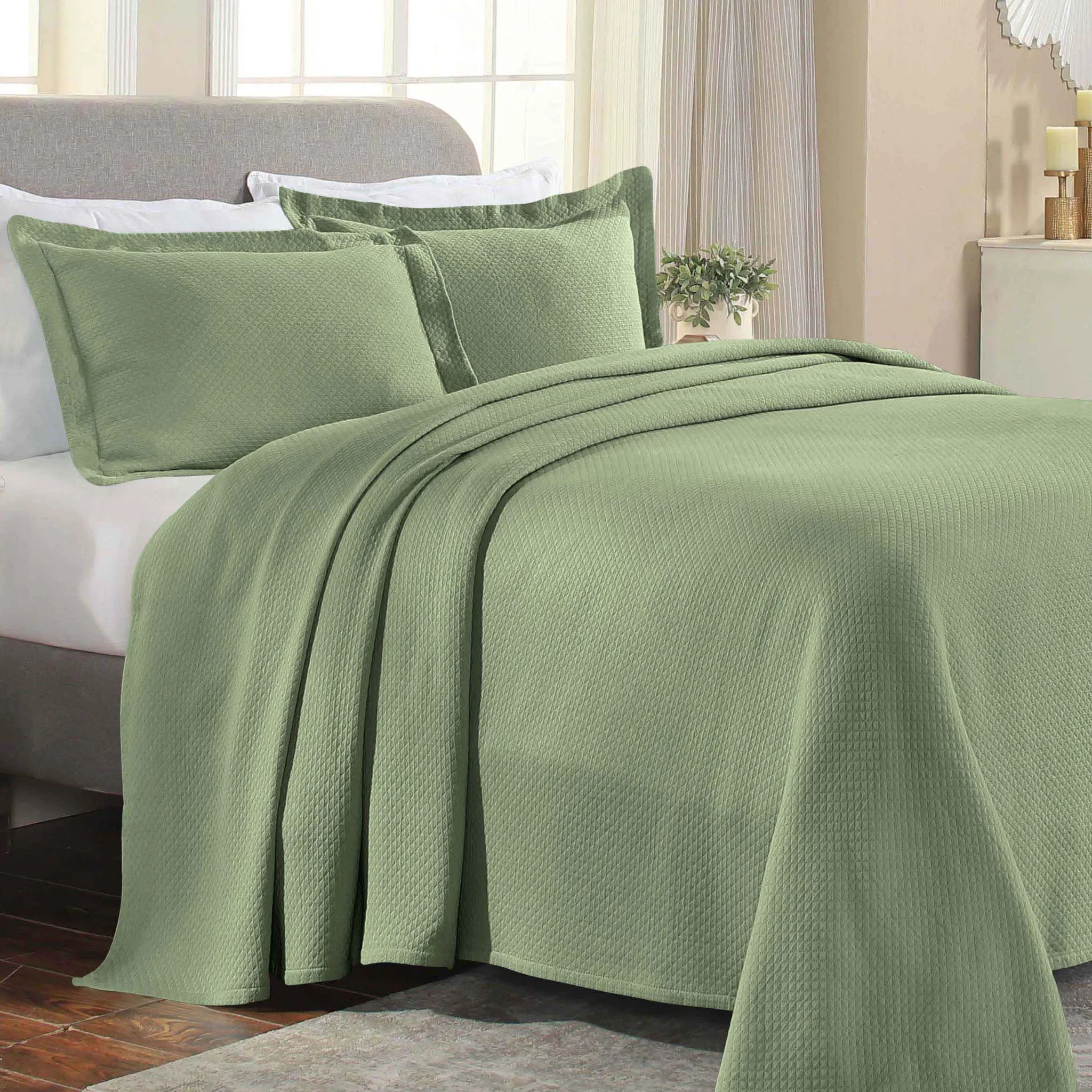 Jacquard Matelassé Cotton Diamond Solitaire Bedspread Set