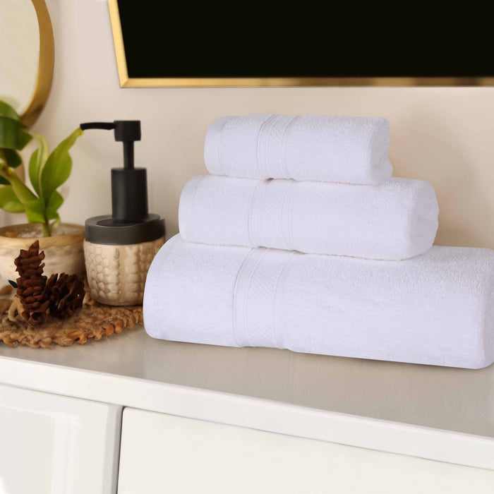 Zero Twist Cotton Elegant Soft Absorbent 3 Piece Solid Towel Set