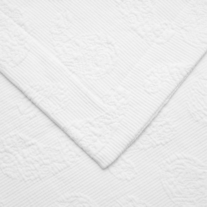 Jacquard Matelassé Paisley Floral Cotton Bedspread Set - White