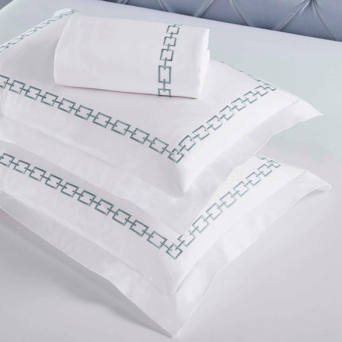 Chain Links Cotton Embroidered 3-Piece Duvet Cover Set