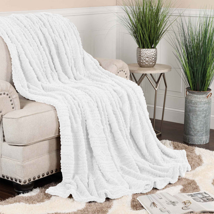 Arctic Boho Jacquard Plush Fleece Blanket