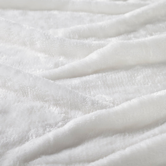 Classic Solid Fleece Plush Medium Weight Fluffy Soft Blanket - White