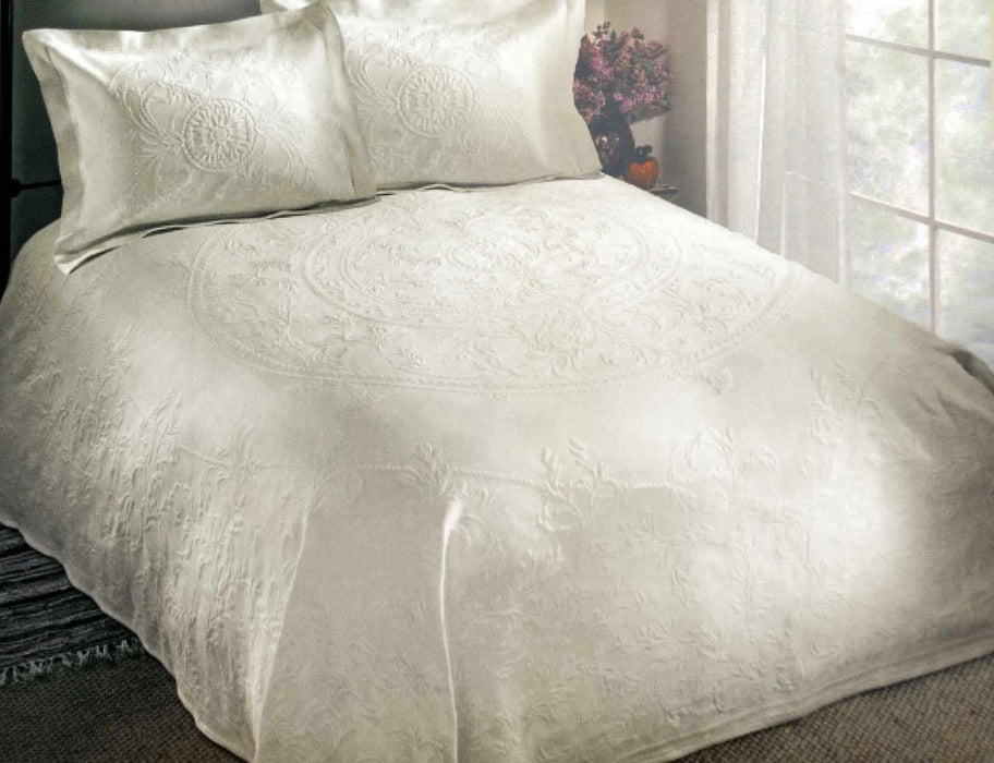 100% Cotton Jacquard Premium Matelasse Bedspread - White